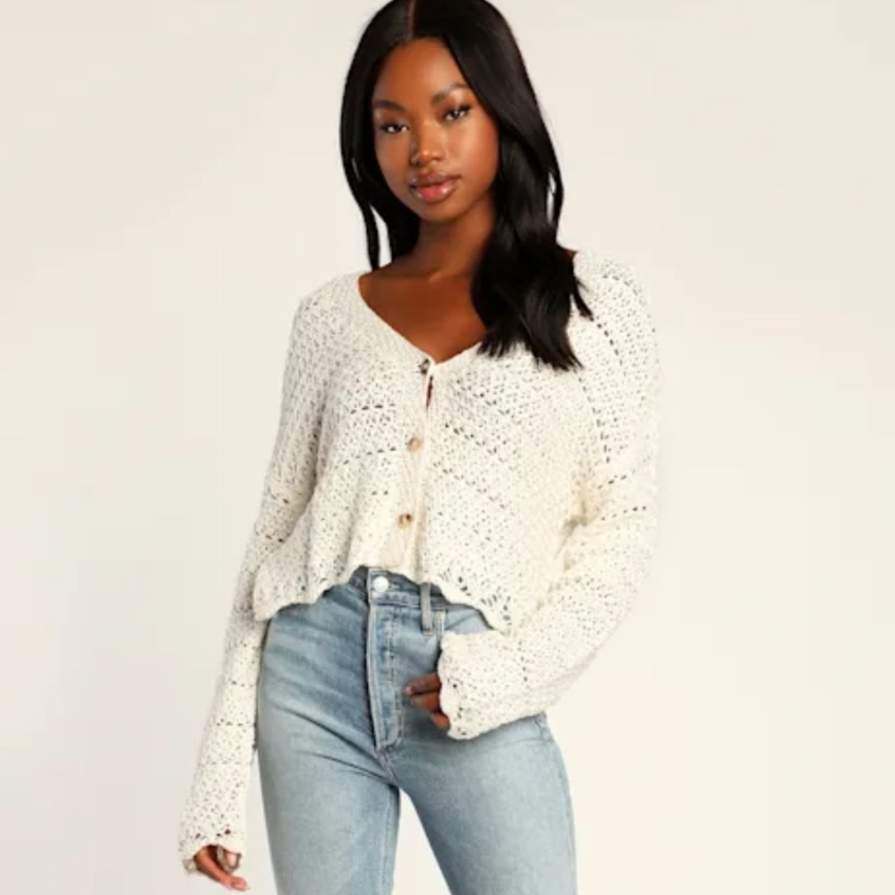 Like new! Lulus Weave it to me Knitted Cardigan Small
